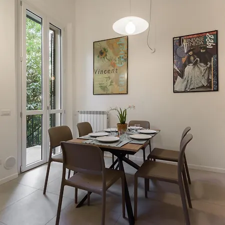 Apartman Flora - Brand New Near Historic Center