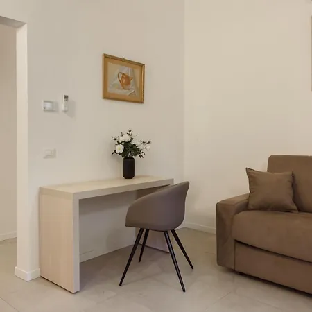 Flora - Brand New Near Historic Center Апартаменты Флоренция
