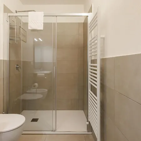 Flora - Brand New Near Historic Center Апартаменты Флоренция