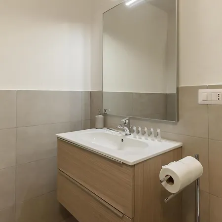 Flora - Brand New Near Historic Center Appartement